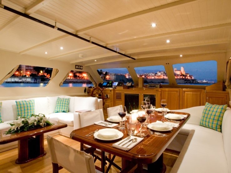 Lady Lorraine 99 100